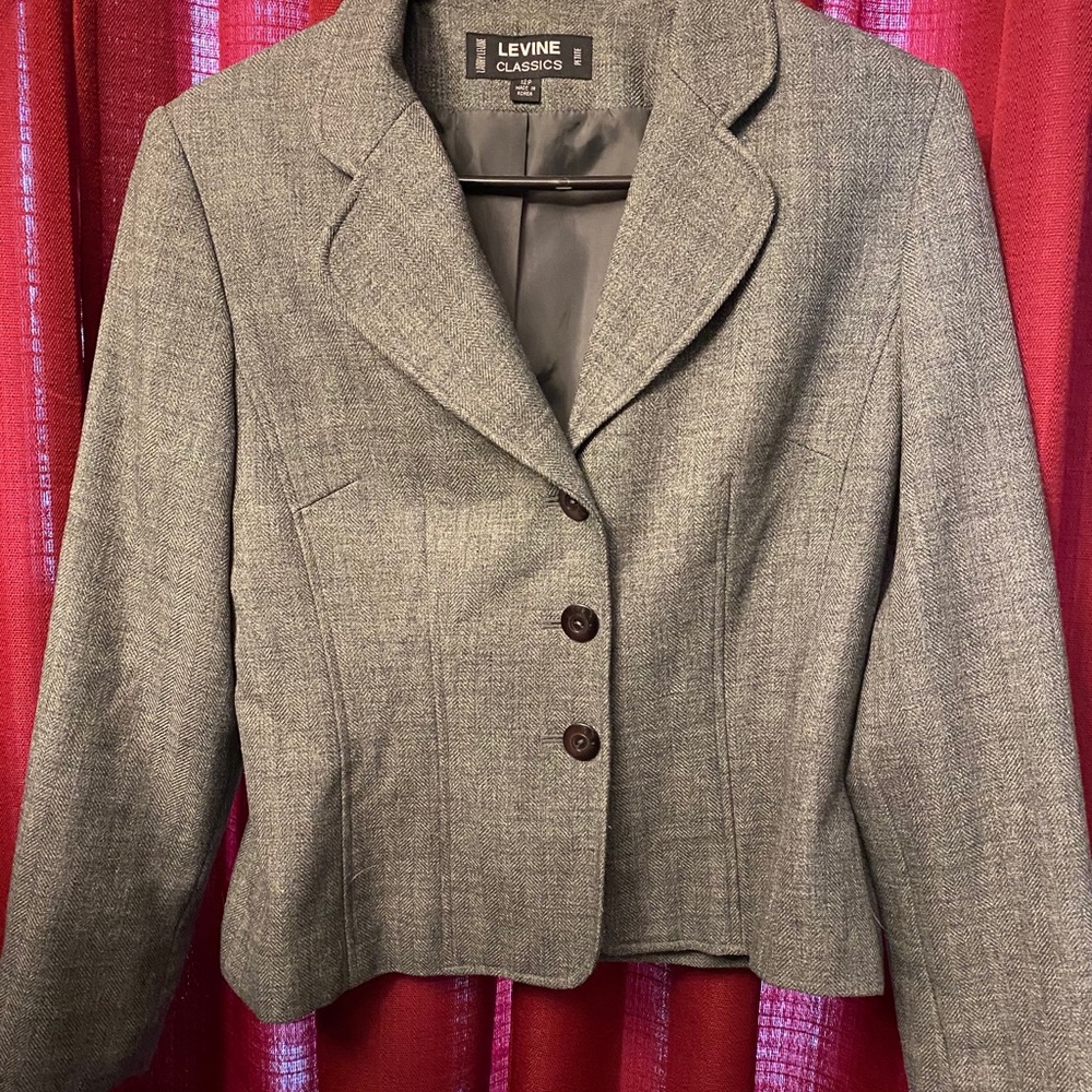 Levine-Grey Dress Coat w/Buttons,12P, Petite